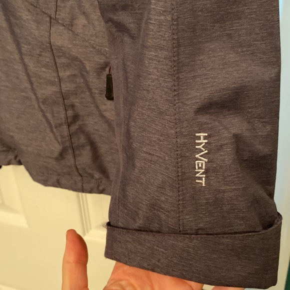 The North Face Hyvent womens ski jacket - Picture 4 of 7